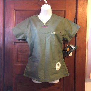 Iguana Med Scrub Top Green with Purple Trim